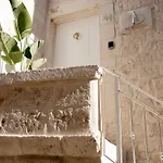 Aurluna Luxury Bed & Breakfast 3*