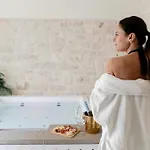 Aurluna Luxury