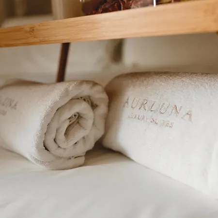 Aurluna Luxury *