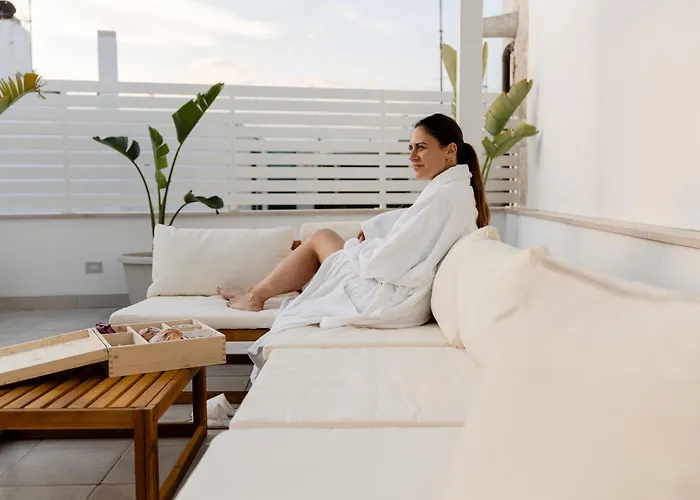 Aurluna Luxury 3* Барі